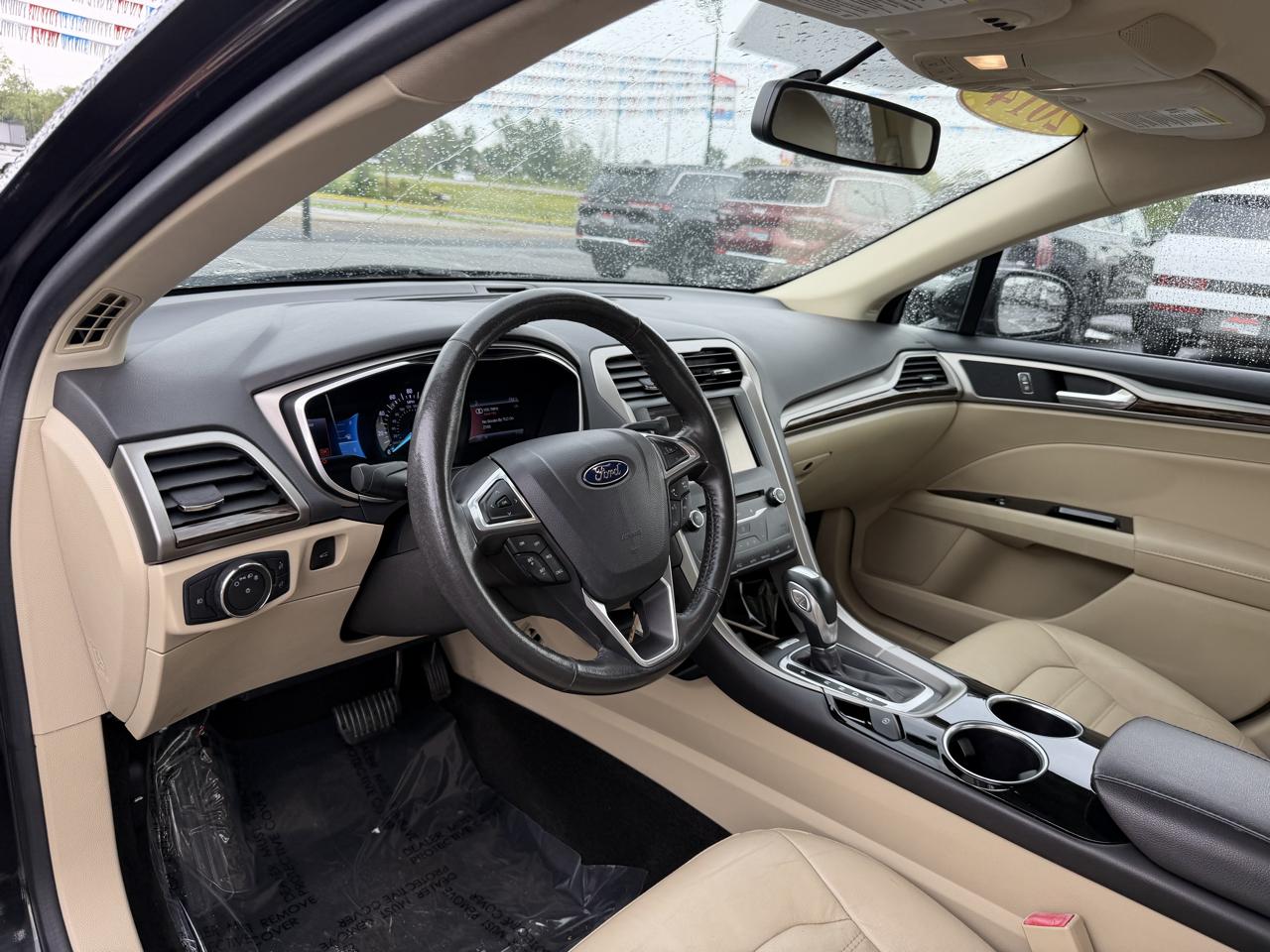 Ford Fusion 4dr Sdn SE FWD 2014