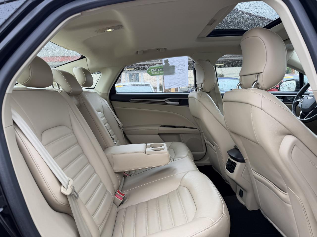 Ford Fusion 4dr Sdn SE FWD 2014