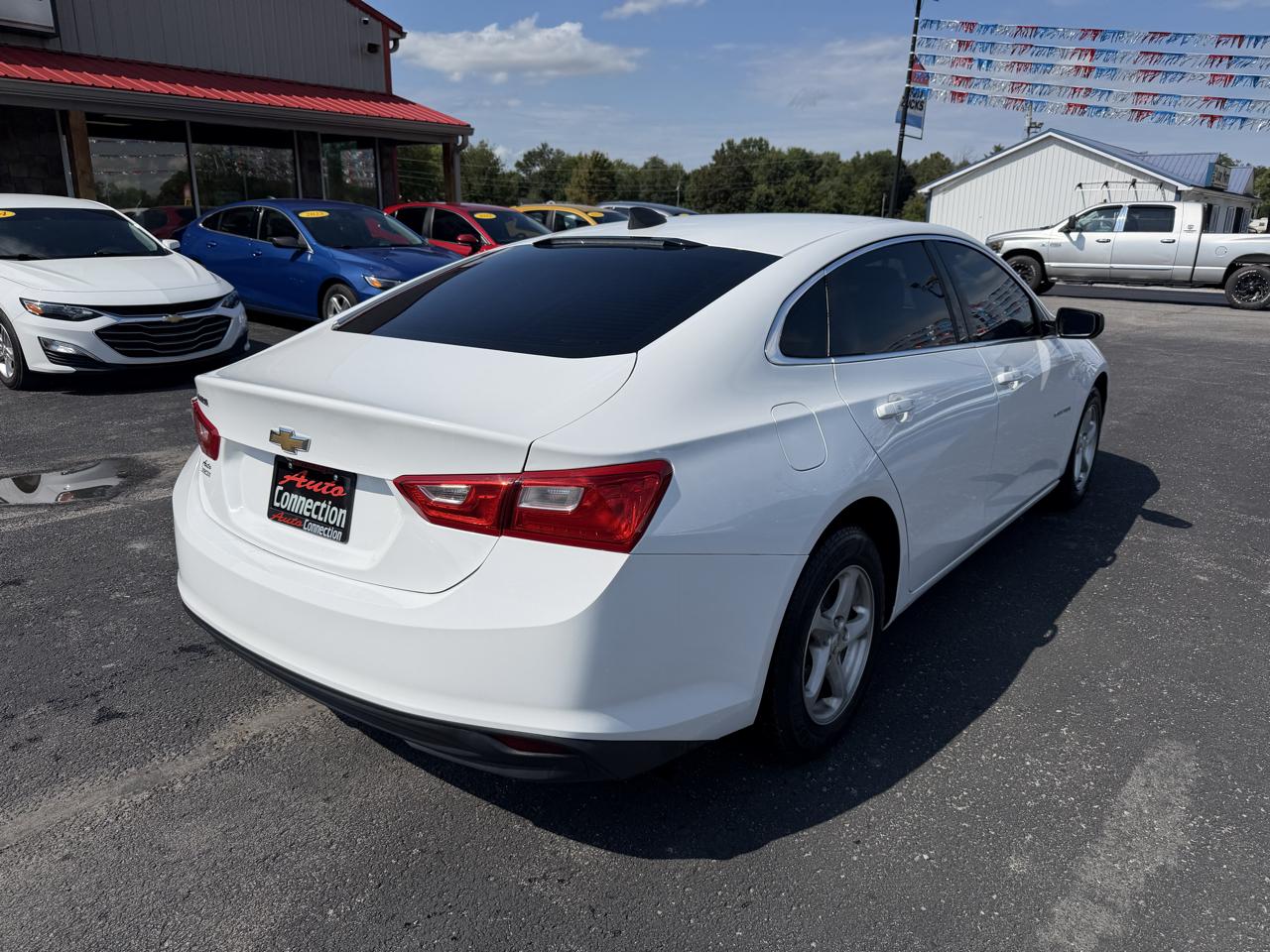 Chevrolet Malibu photo 4