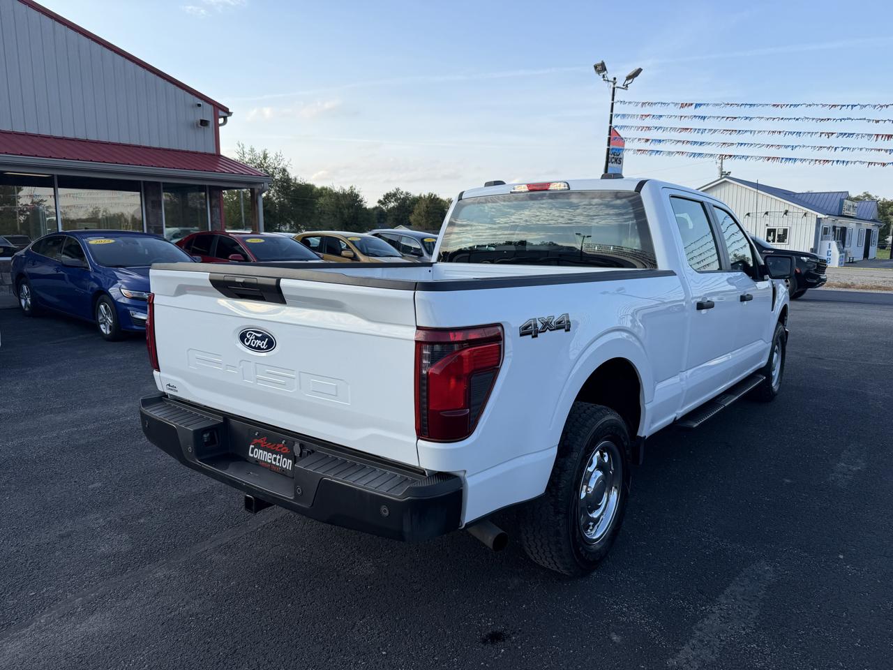 Ford F-150 4WD SuperCrew 150" XL 2024