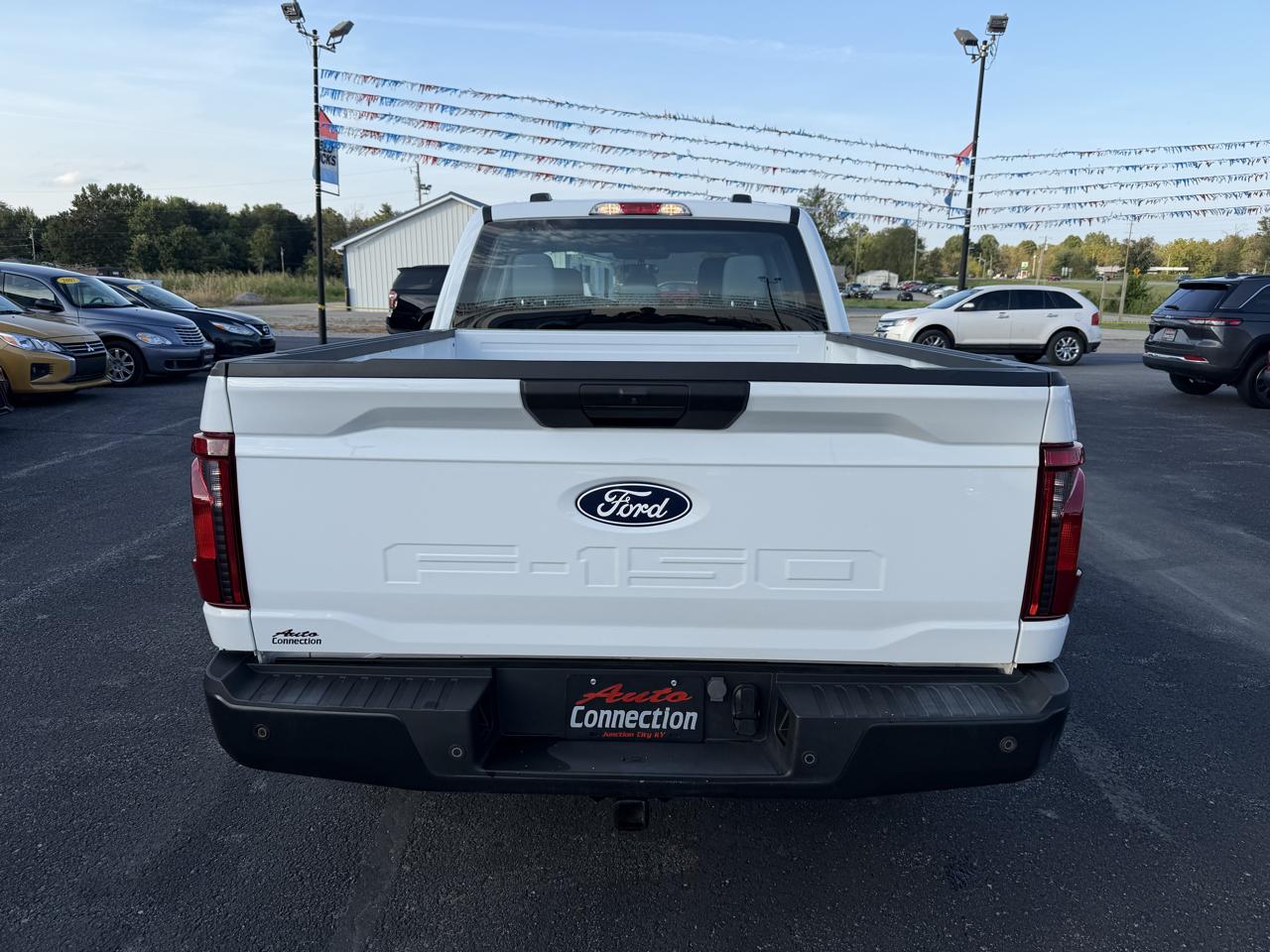 Ford F-150 4WD SuperCrew 150" XL 2024