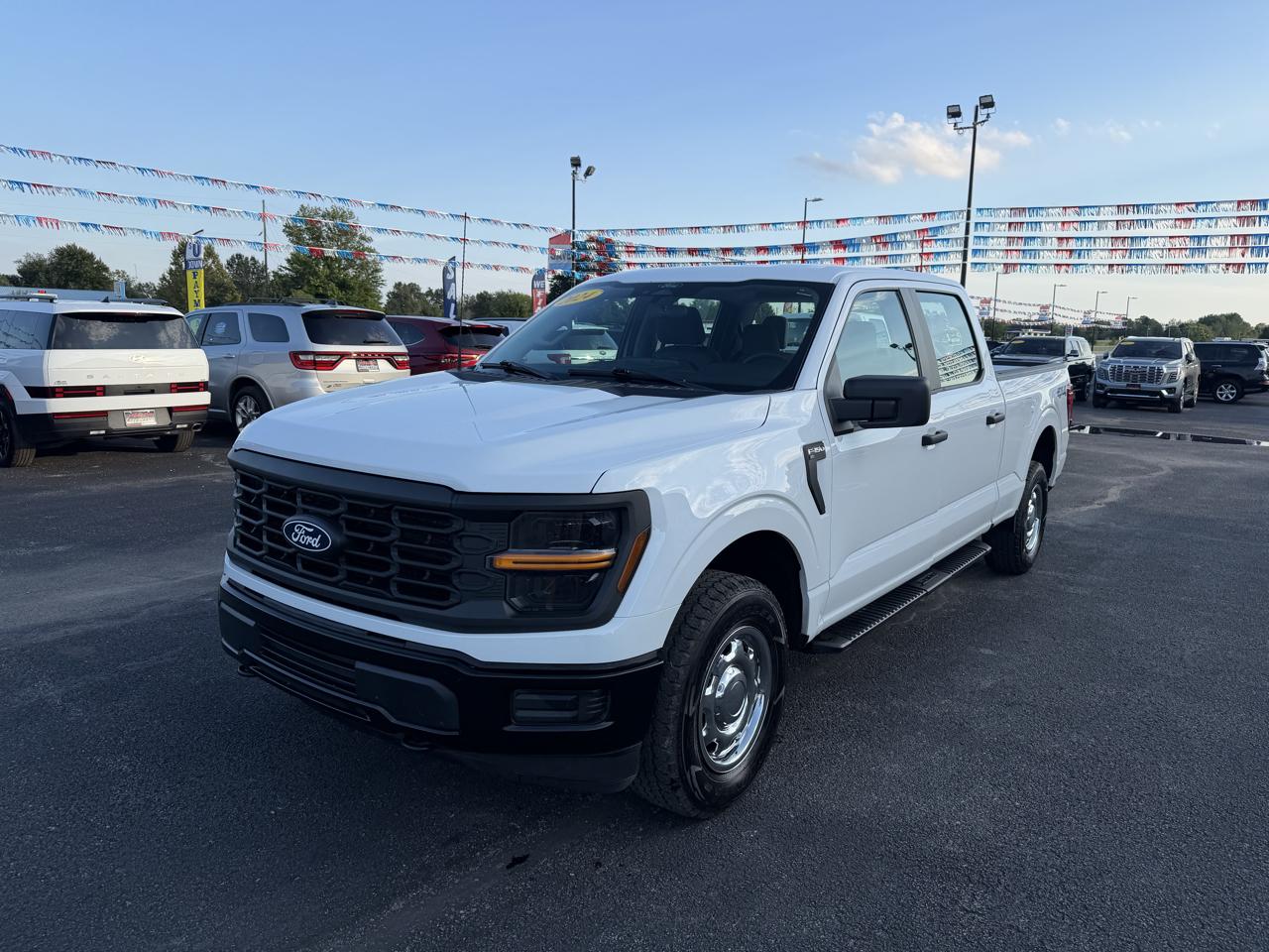 Ford F-150 4WD SuperCrew 150" XL 2024
