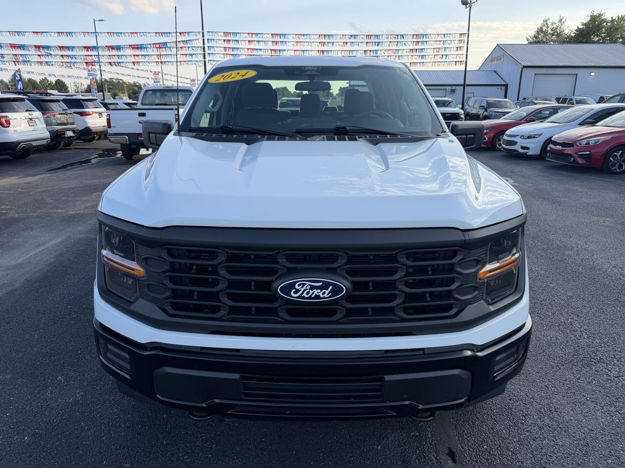 Ford F-150 4WD SuperCrew 150" XL 2024