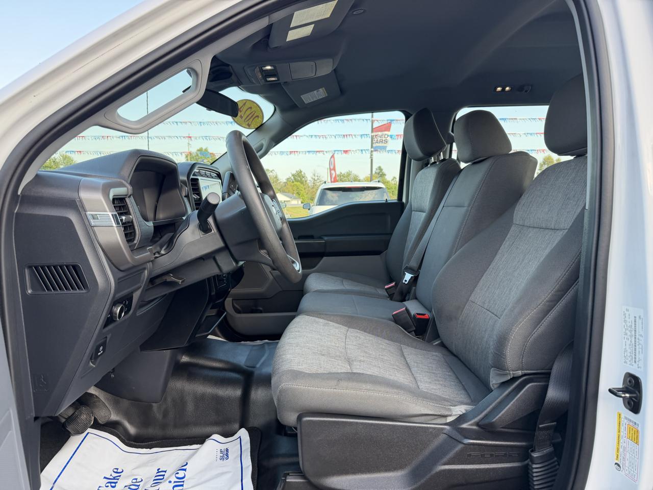 Ford F-150 4WD SuperCrew 150" XL 2024