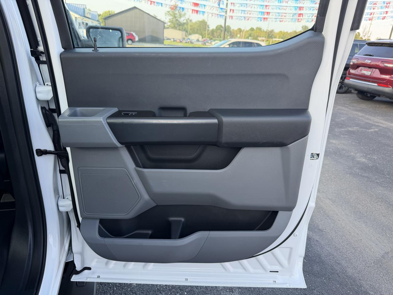 Ford F-150 4WD SuperCrew 150" XL 2024