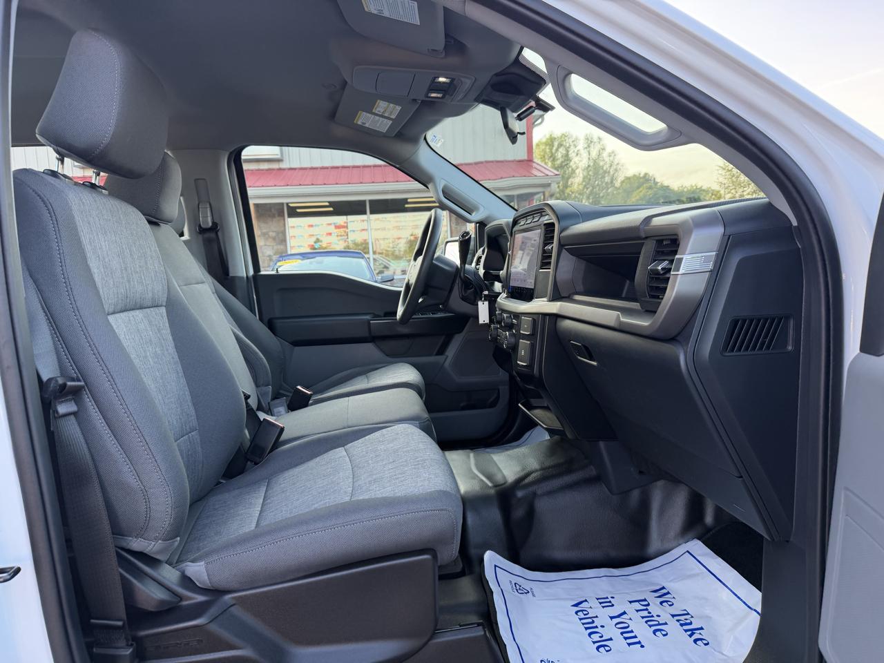 Ford F-150 4WD SuperCrew 150" XL 2024