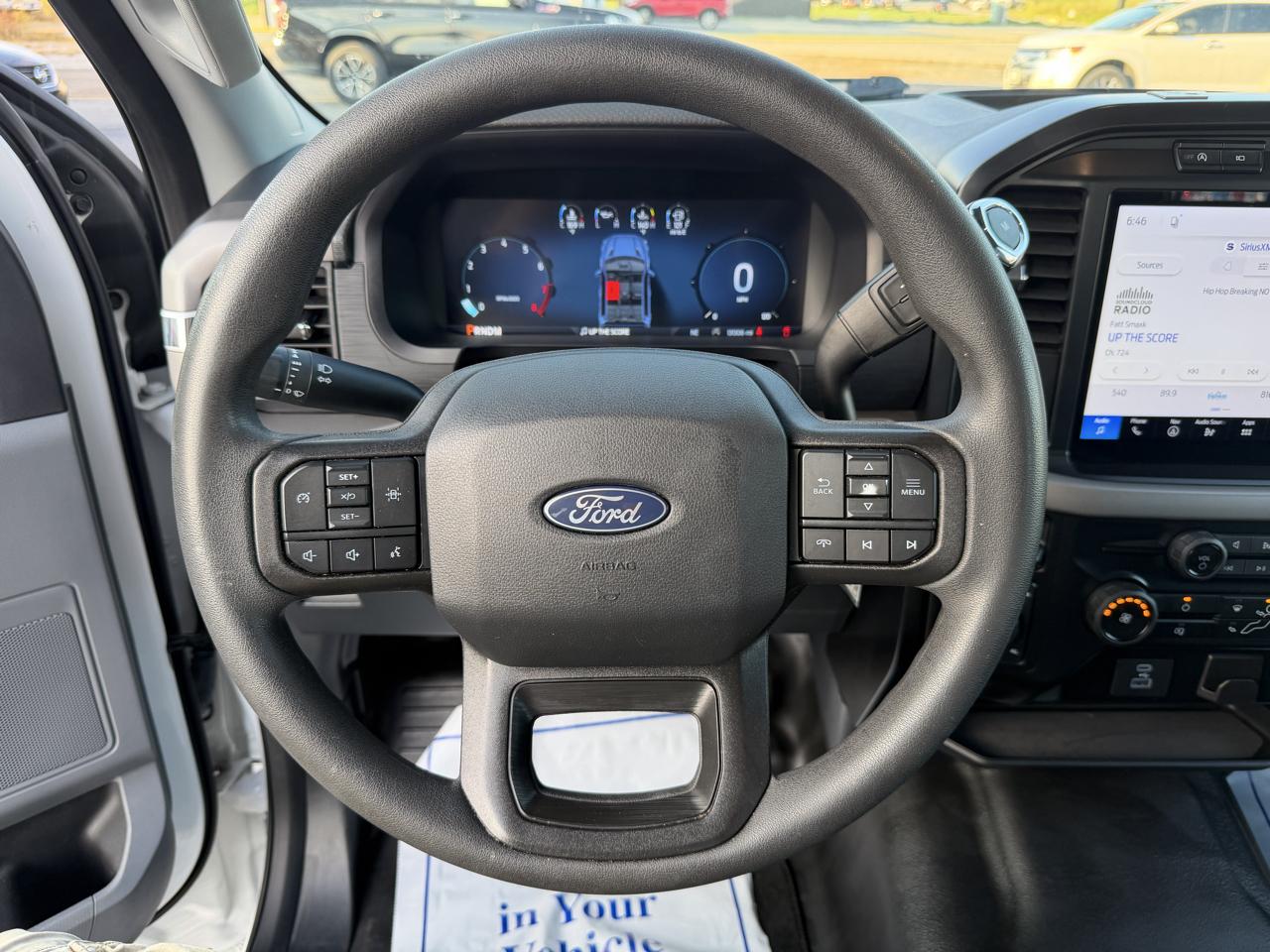 Ford F-150 4WD SuperCrew 150" XL 2024