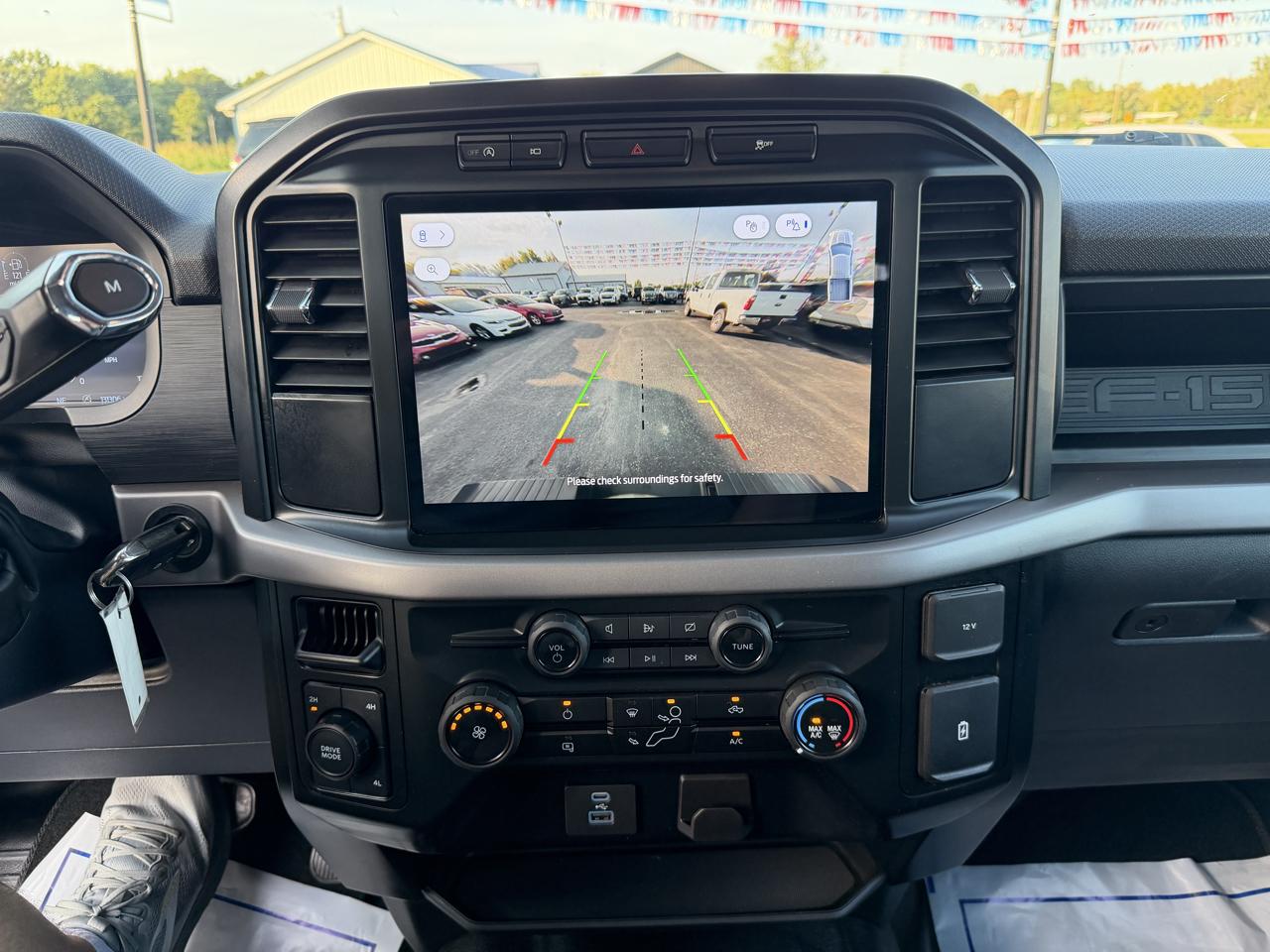 Ford F-150 4WD SuperCrew 150" XL 2024