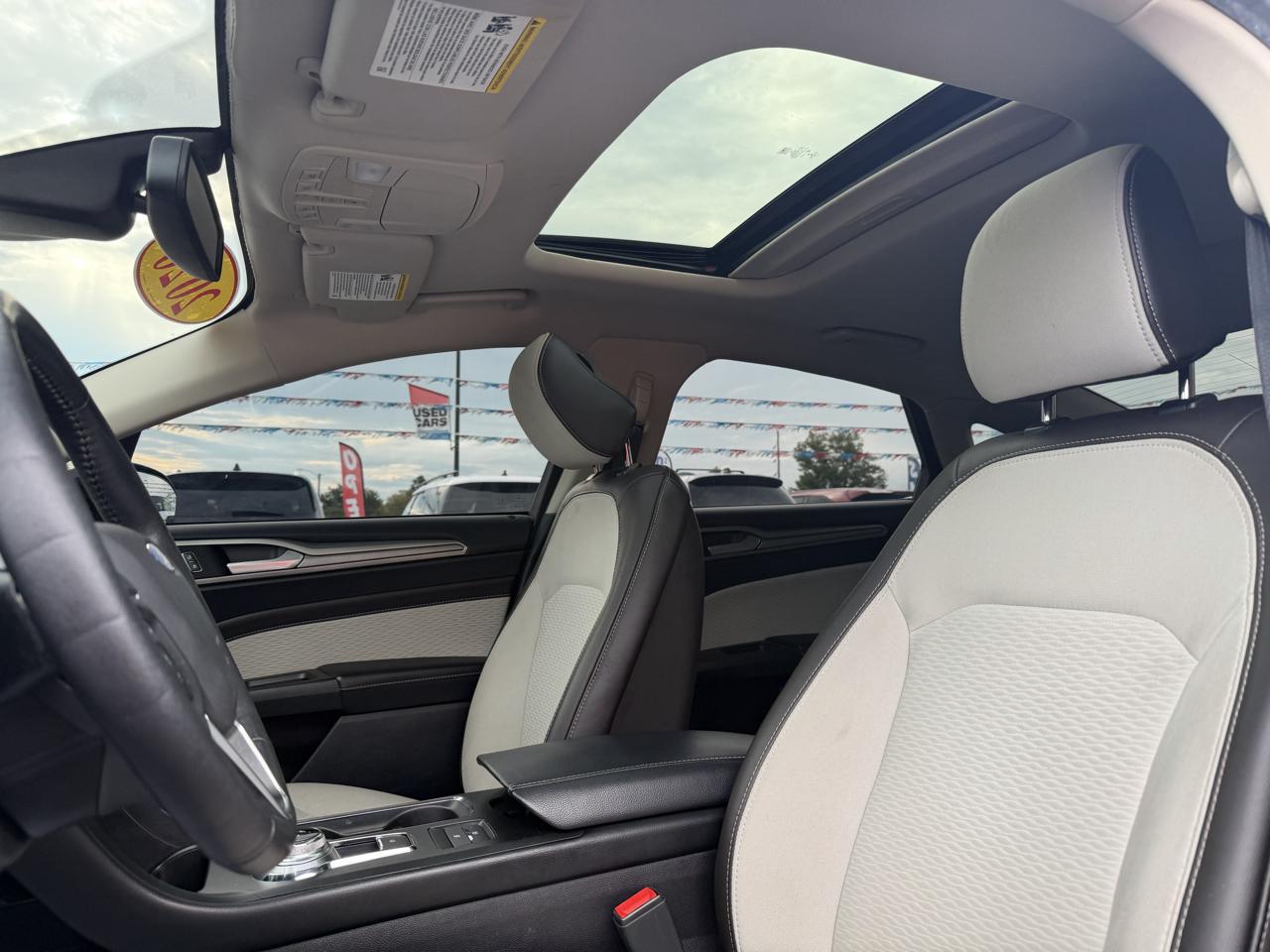 Ford Fusion SE FWD 2020