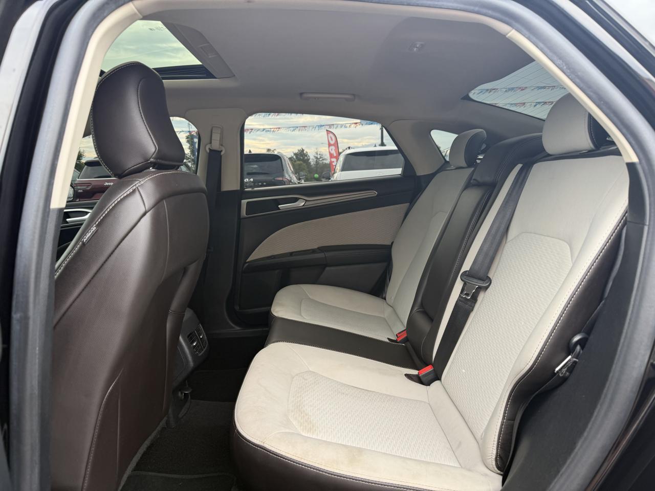Ford Fusion SE FWD 2020