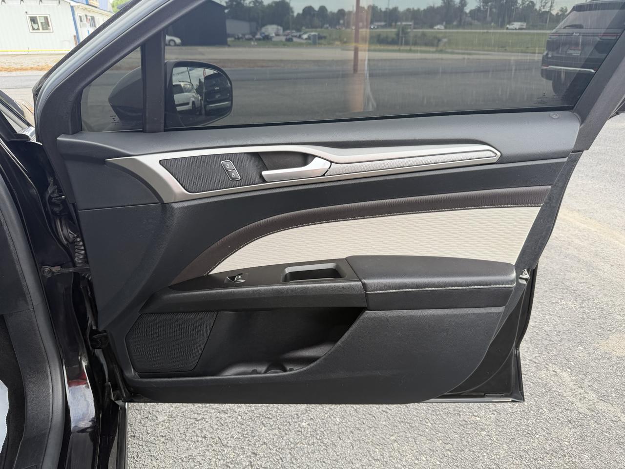 Ford Fusion SE FWD 2020