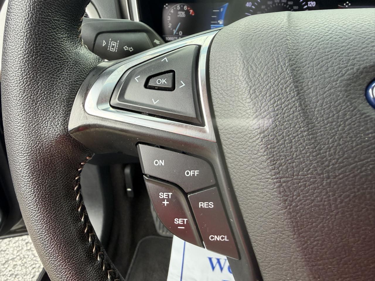 Ford Fusion SE FWD 2020