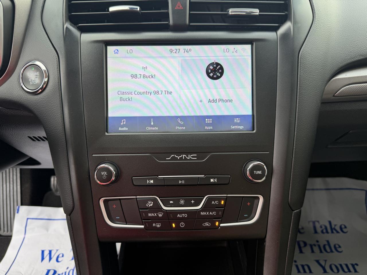 Ford Fusion SE FWD 2020