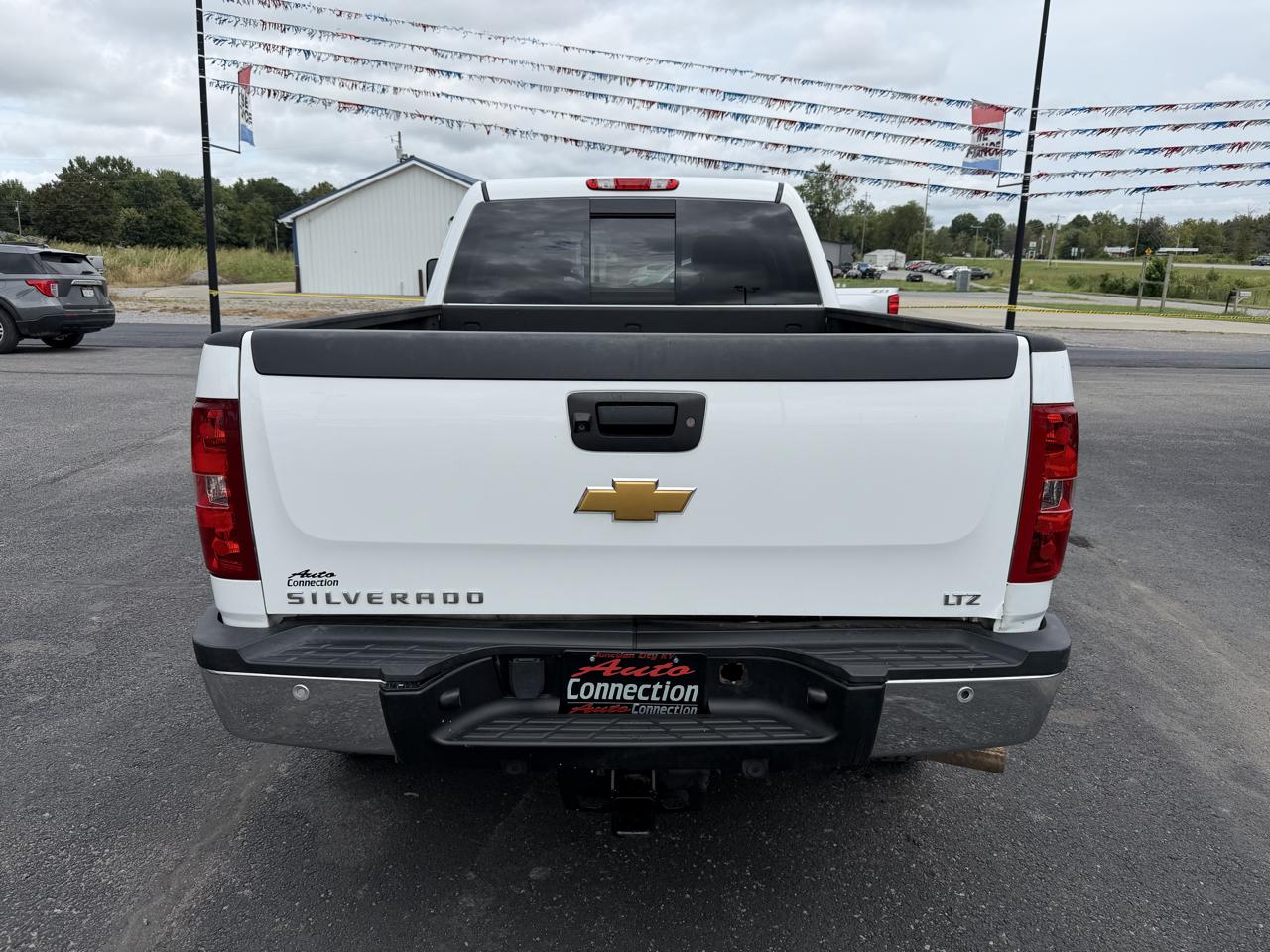 Chevrolet Silverado photo 5