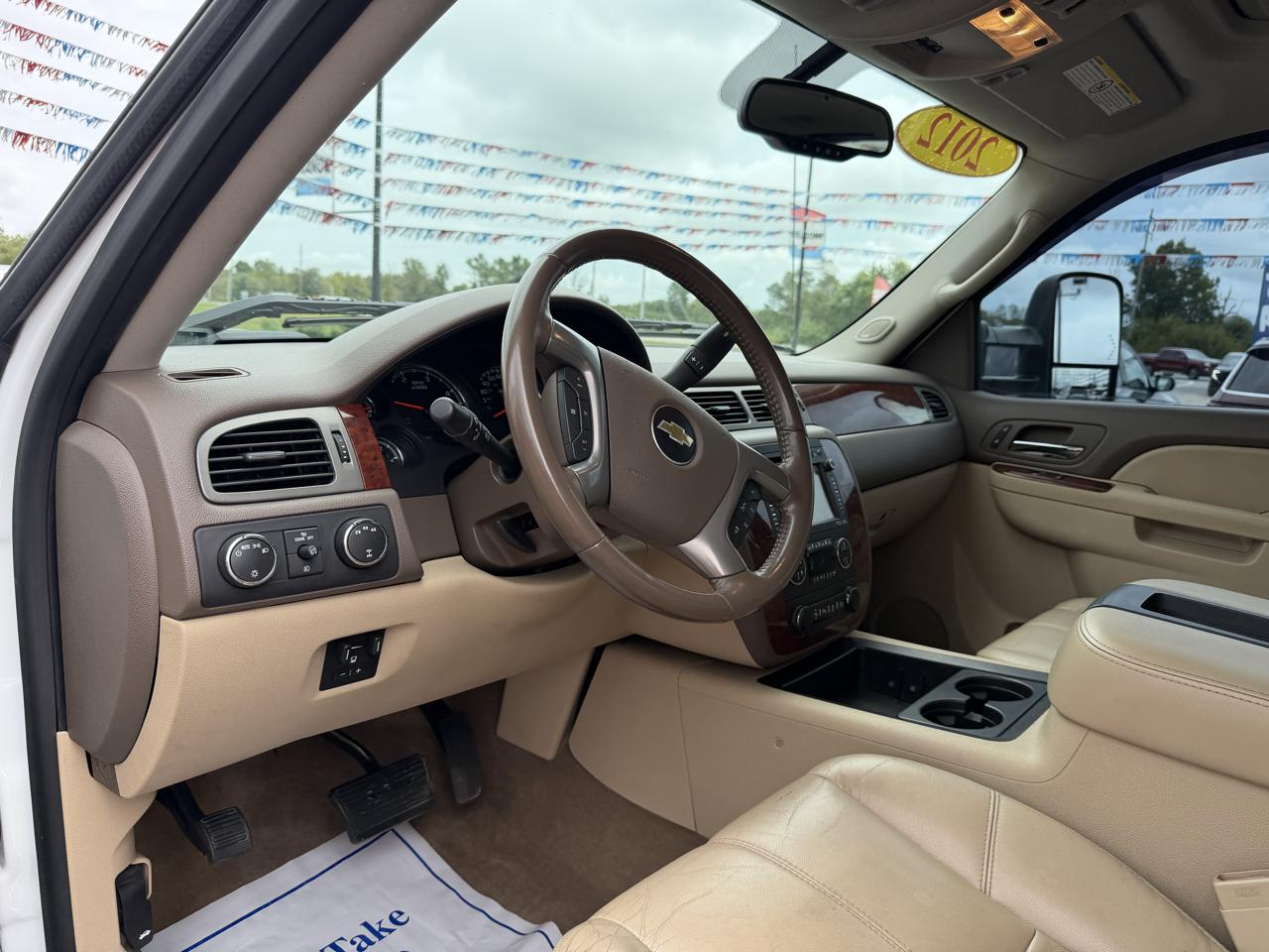 Chevrolet Silverado photo 13