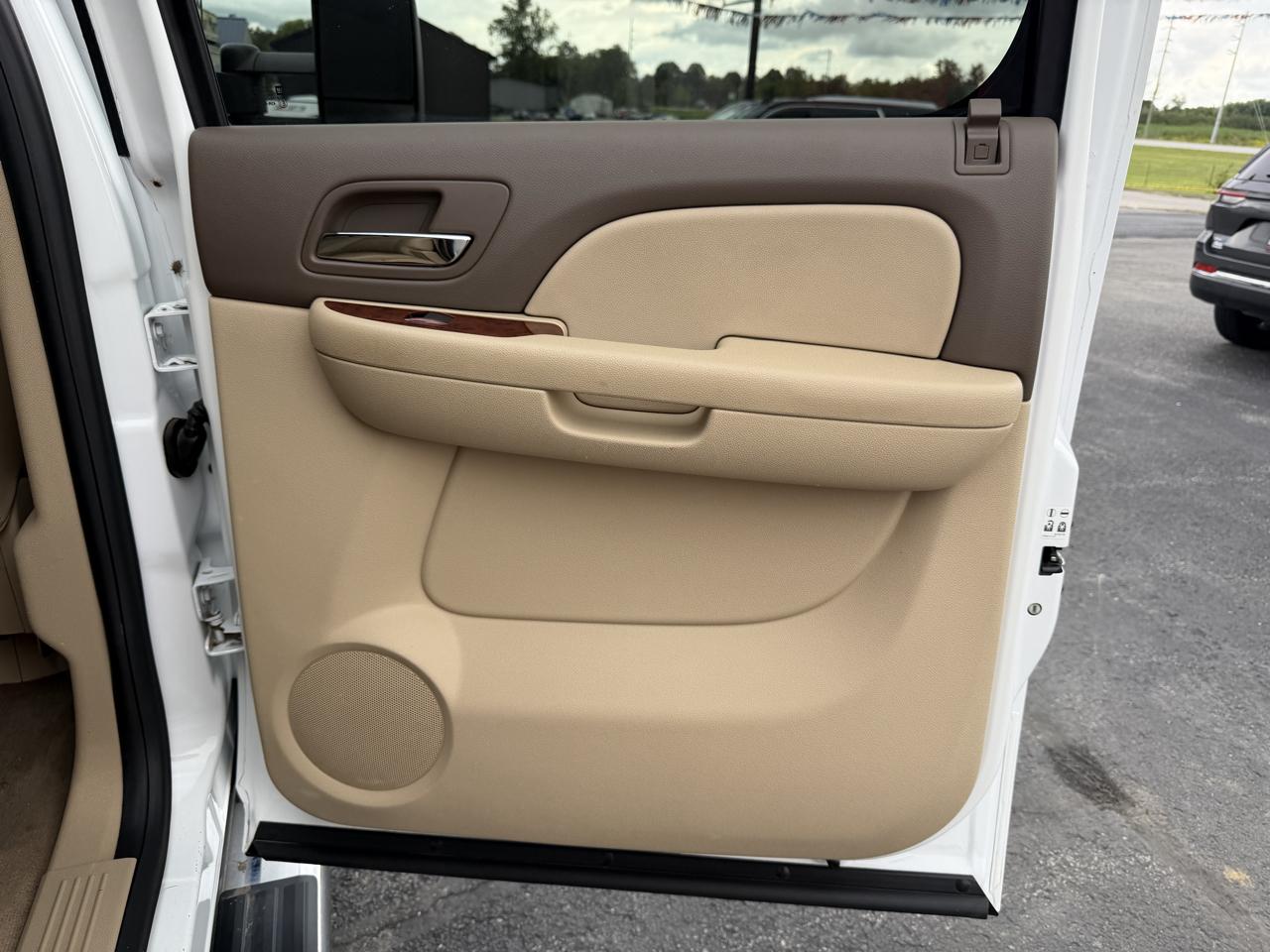 Chevrolet Silverado photo 18