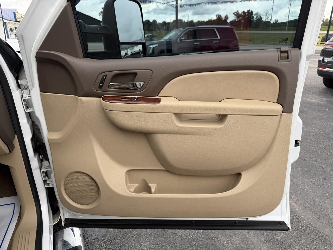 Chevrolet Silverado photo 20