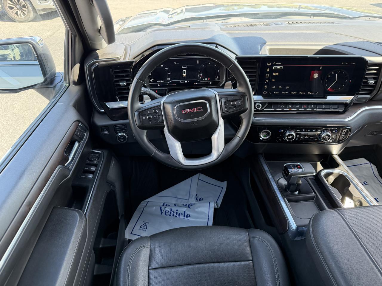 GMC Sierra 1500 4WD Crew Cab 147" SLT 2023