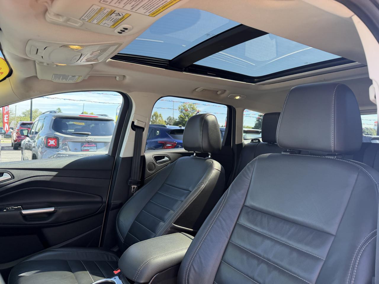 Ford Escape 4WD 4dr Titanium 2016