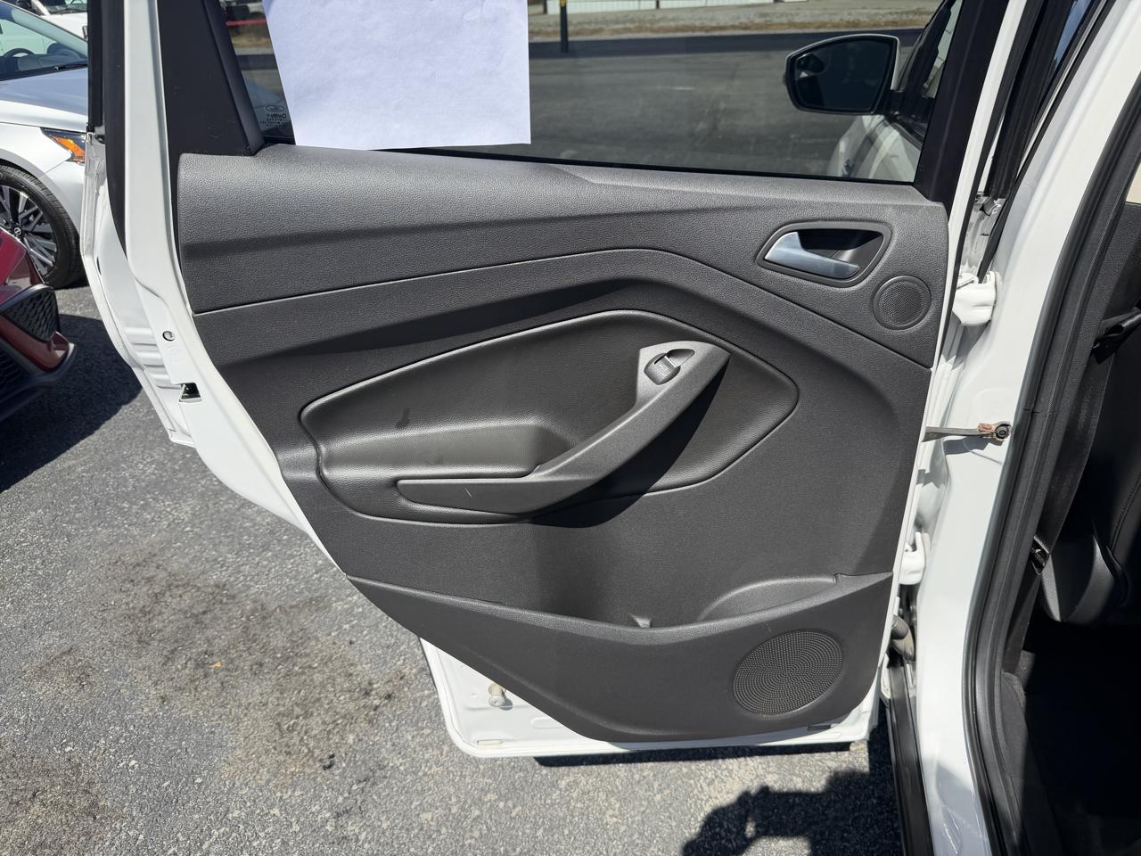 Ford Escape 4WD 4dr Titanium 2016