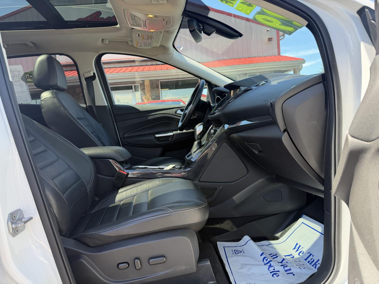 Ford Escape 4WD 4dr Titanium 2016