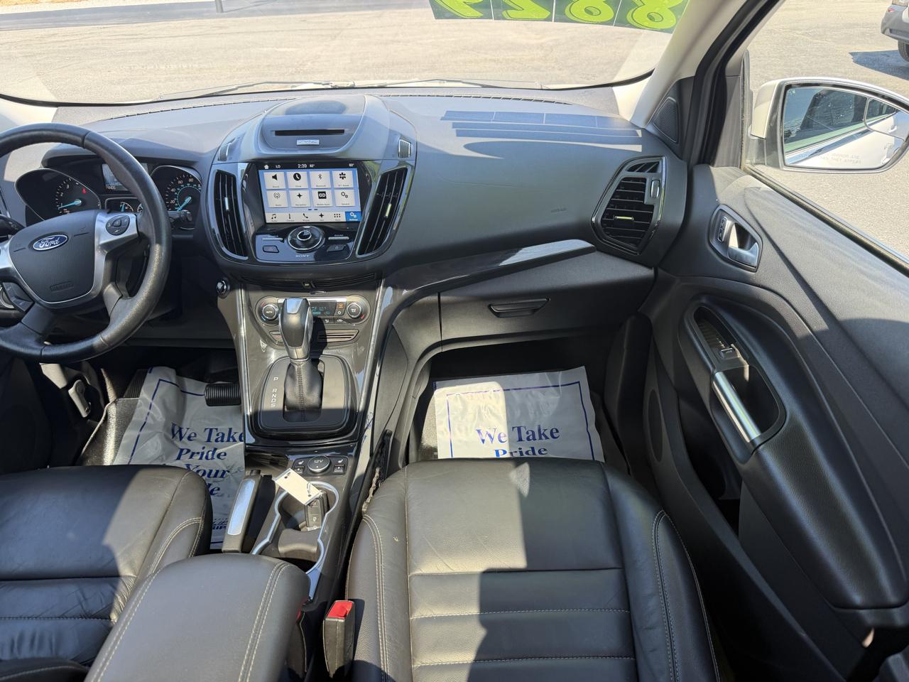 Ford Escape 4WD 4dr Titanium 2016