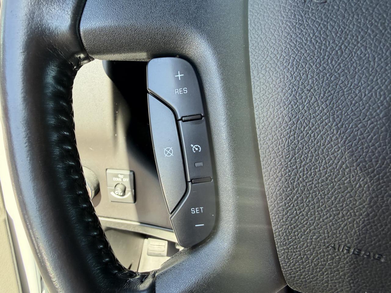 GMC Savana Cargo Van RWD 2500 135" 2023