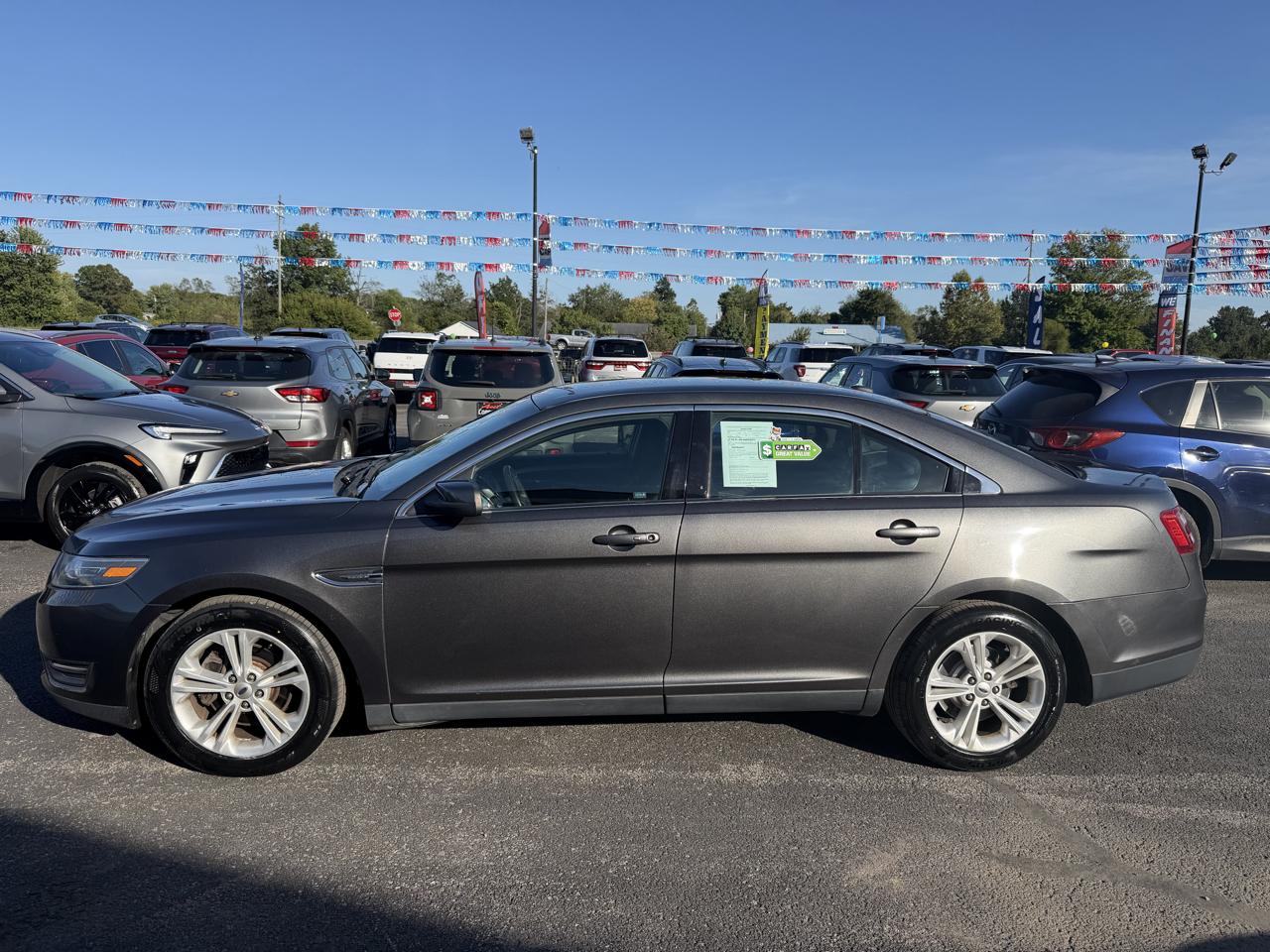 Ford Taurus 4dr Sdn SEL FWD 2015
