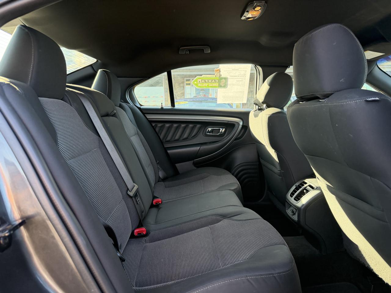 Ford Taurus 4dr Sdn SEL FWD 2015