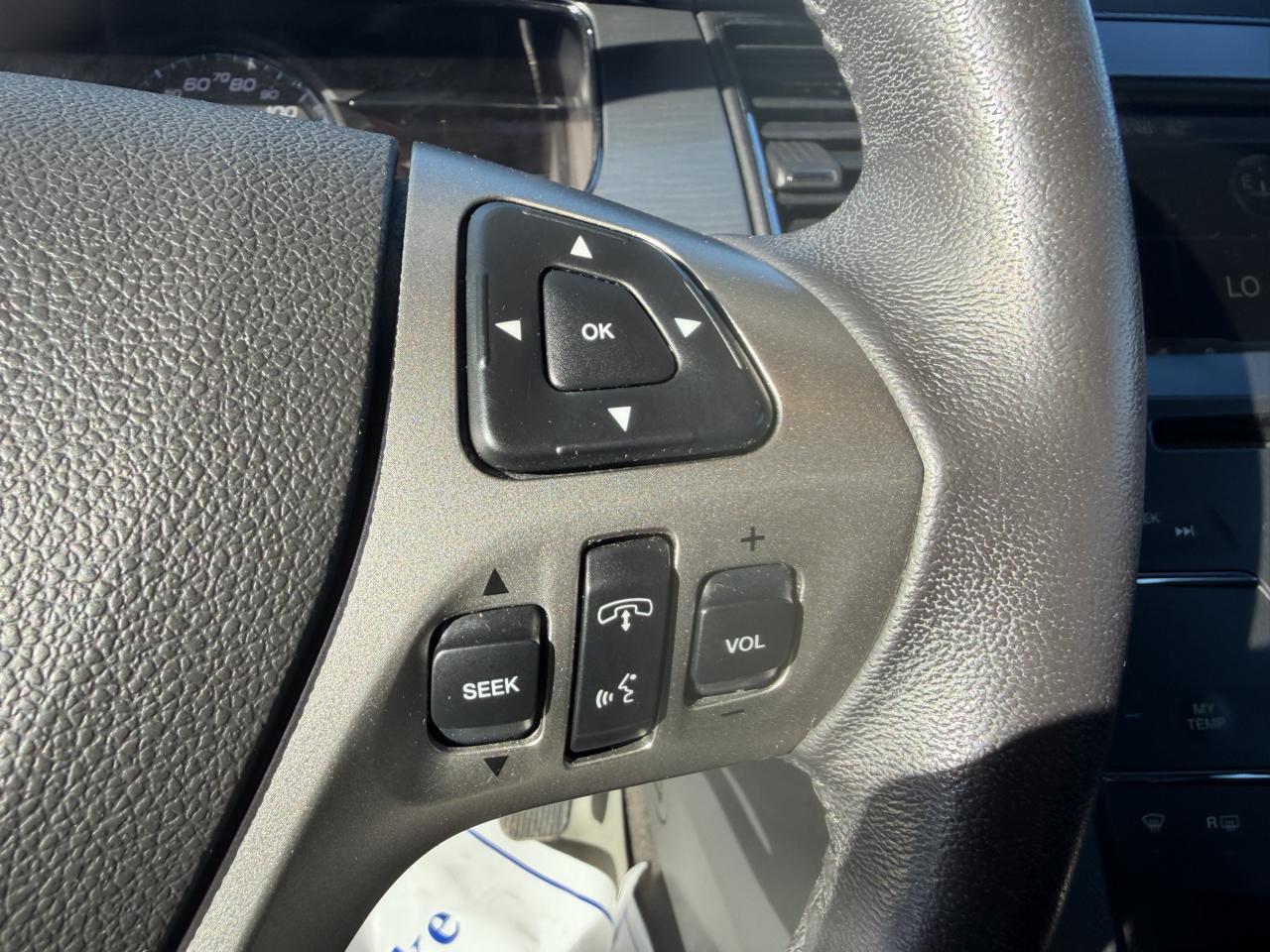 Ford Taurus 4dr Sdn SEL FWD 2015