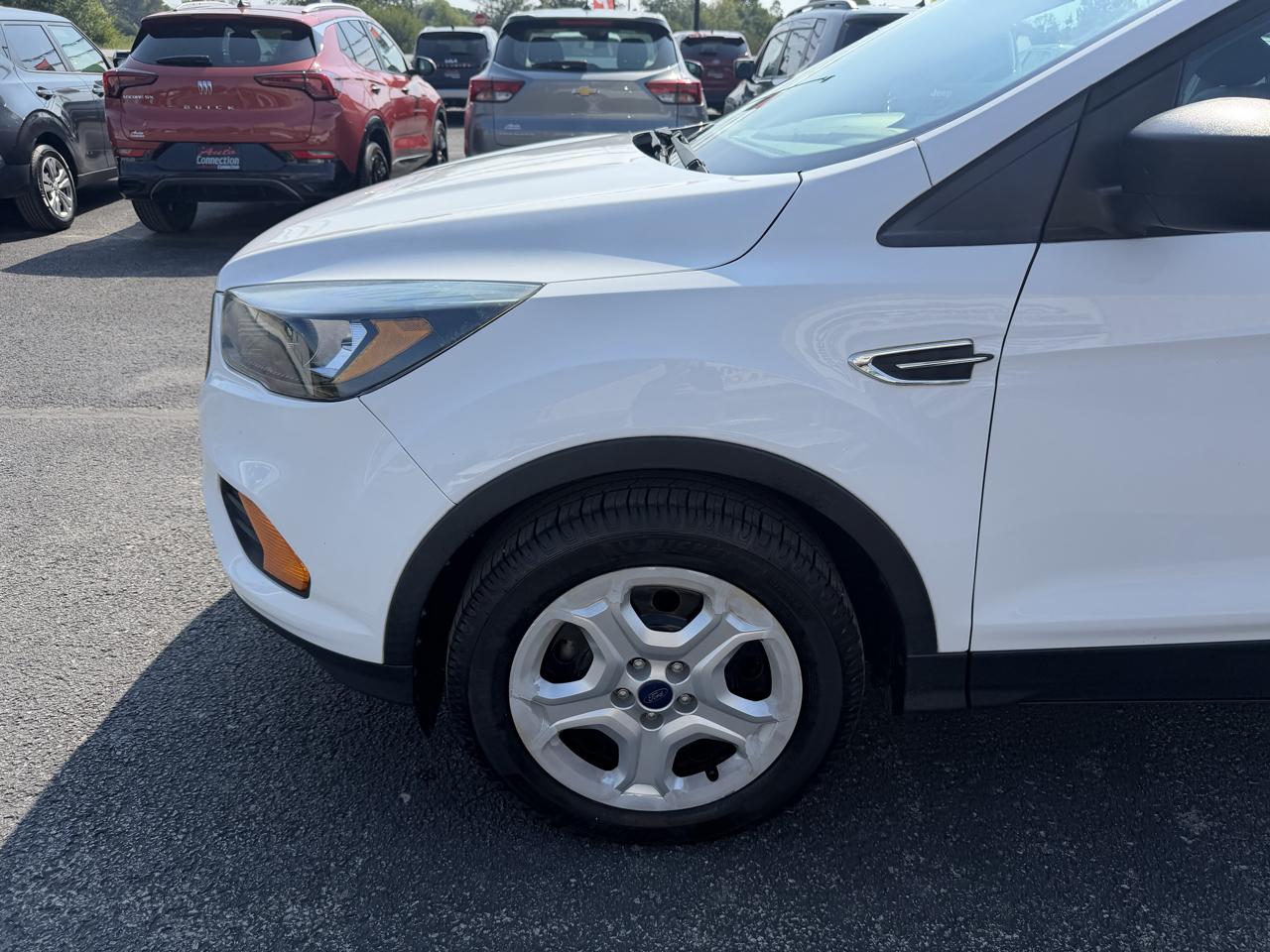 Ford Escape S FWD 2018