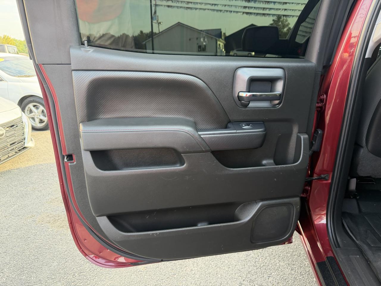 GMC Sierra 1500 4WD Crew Cab 143.5" SLT 2015