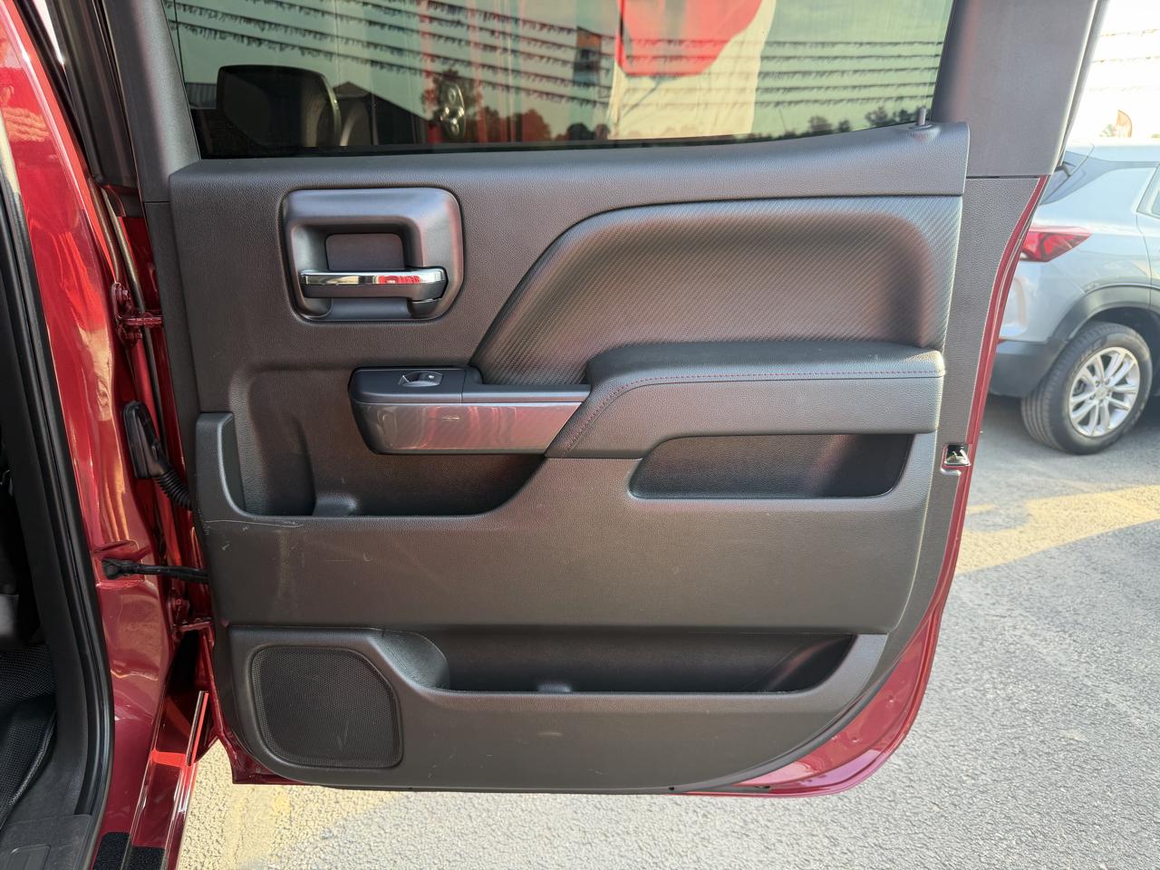 GMC Sierra 1500 4WD Crew Cab 143.5" SLT 2015