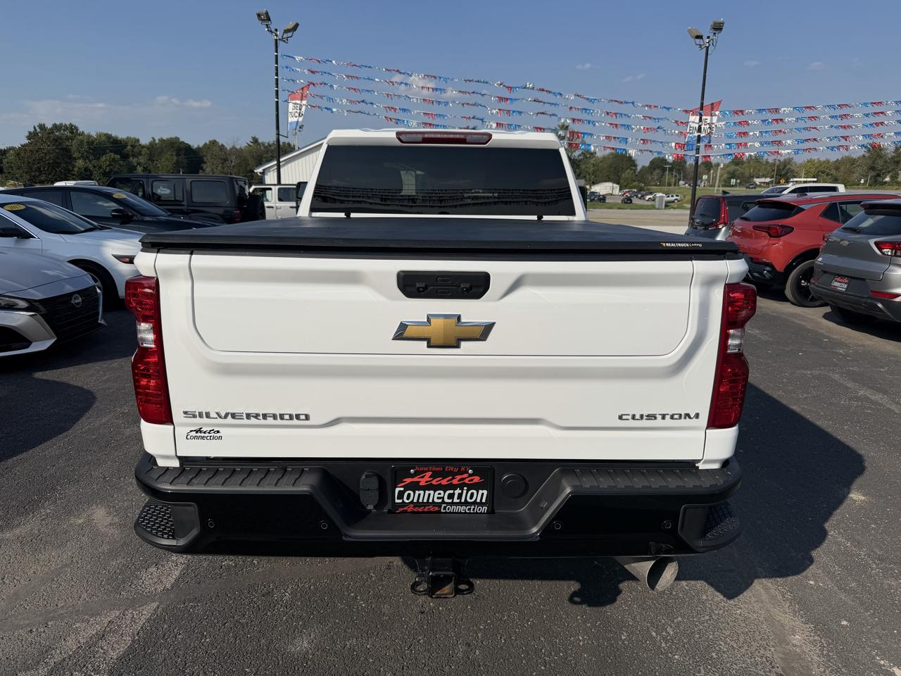 Chevrolet Silverado HD photo 5