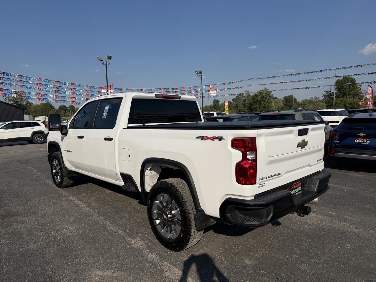 Chevrolet Silverado HD photo 9