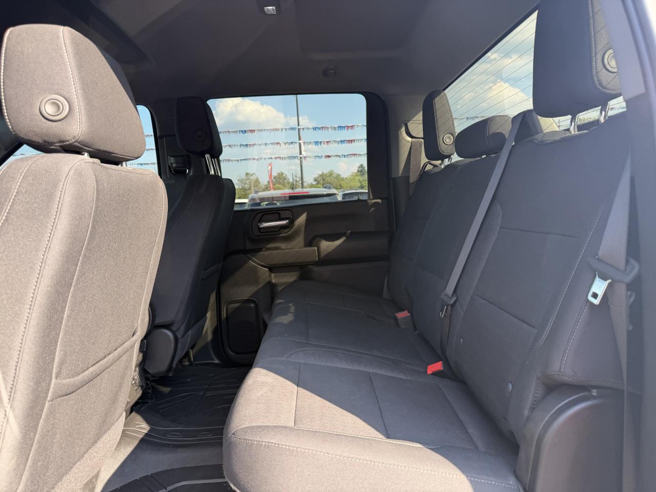 Chevrolet Silverado HD photo 19