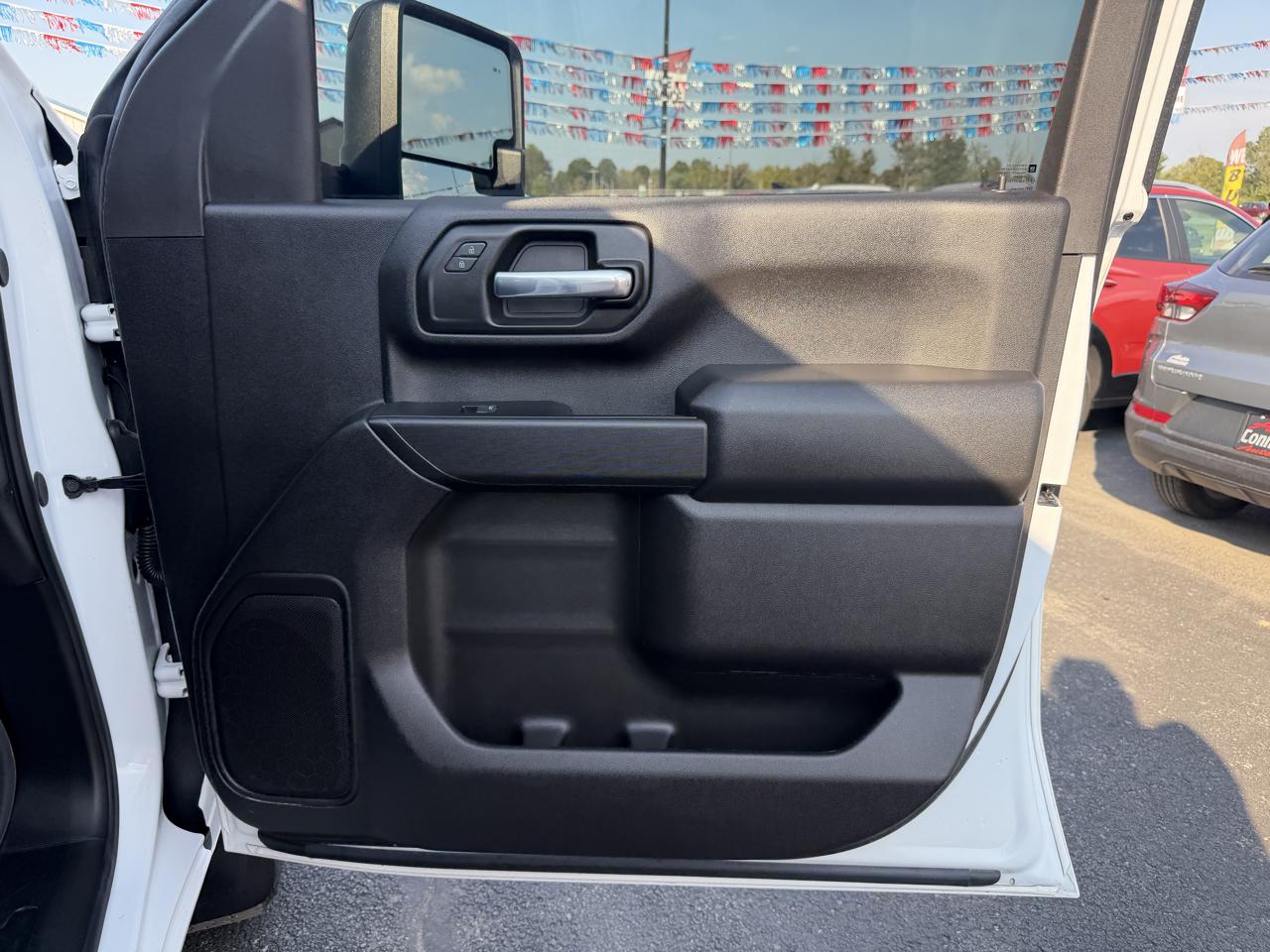Chevrolet Silverado HD photo 22