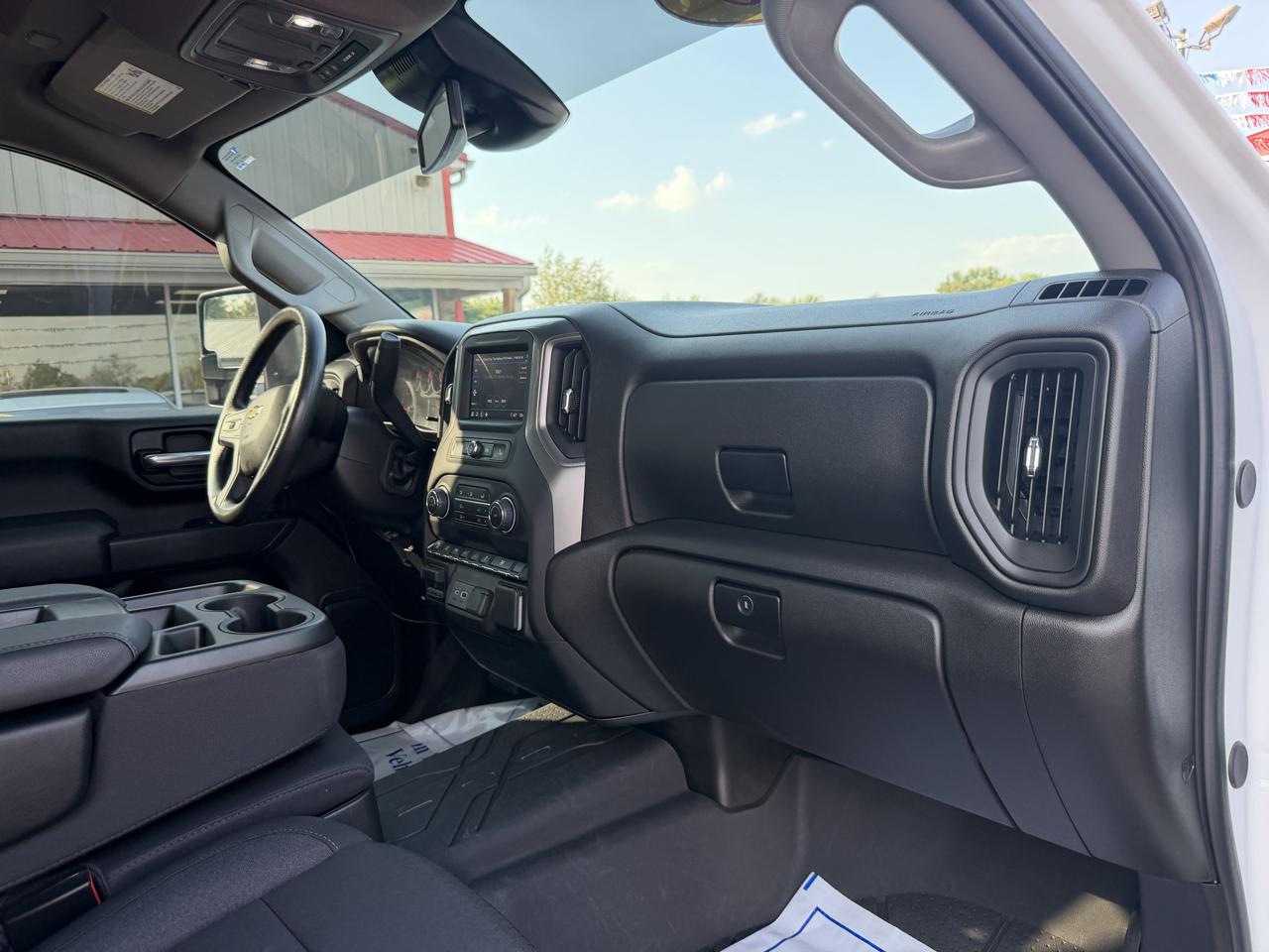 Chevrolet Silverado HD photo 23