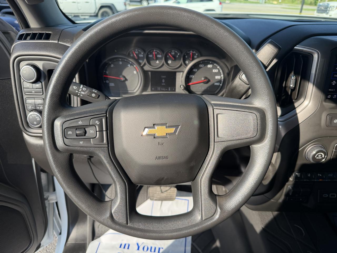 Chevrolet Silverado HD photo 28