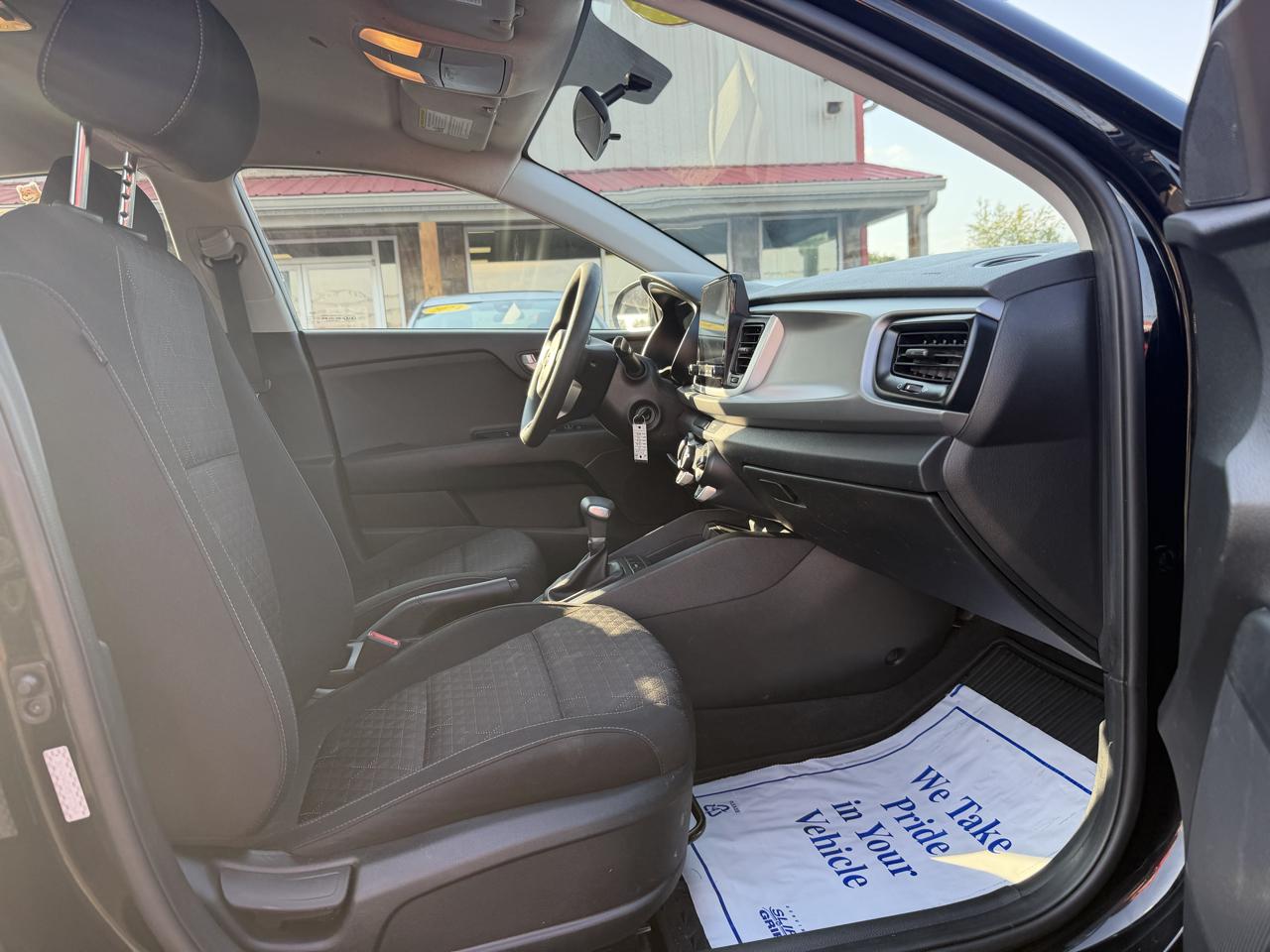 Kia Rio LX IVT 2021