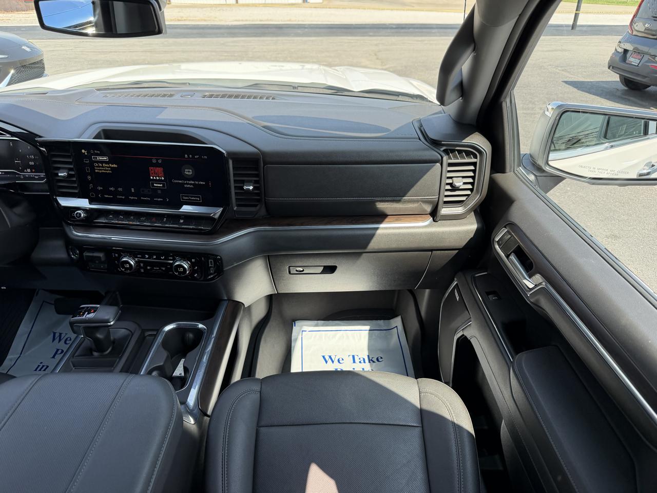 GMC Sierra 1500 4WD Crew Cab 147" SLT 2024