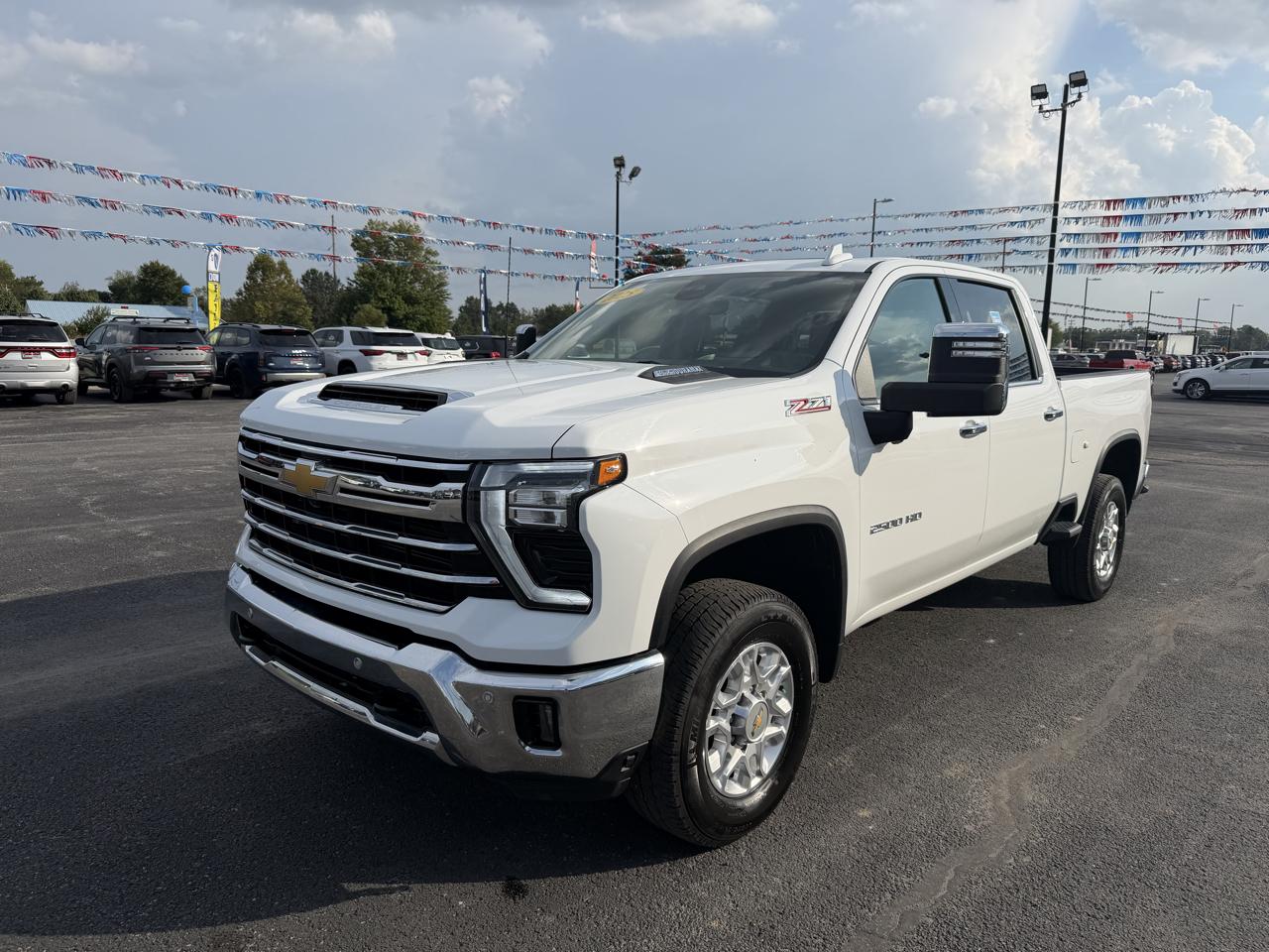 Chevrolet Silverado HD photo 9