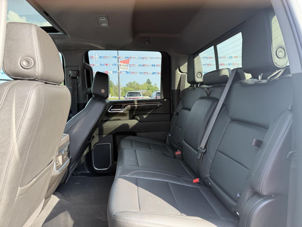 Chevrolet Silverado HD photo 18