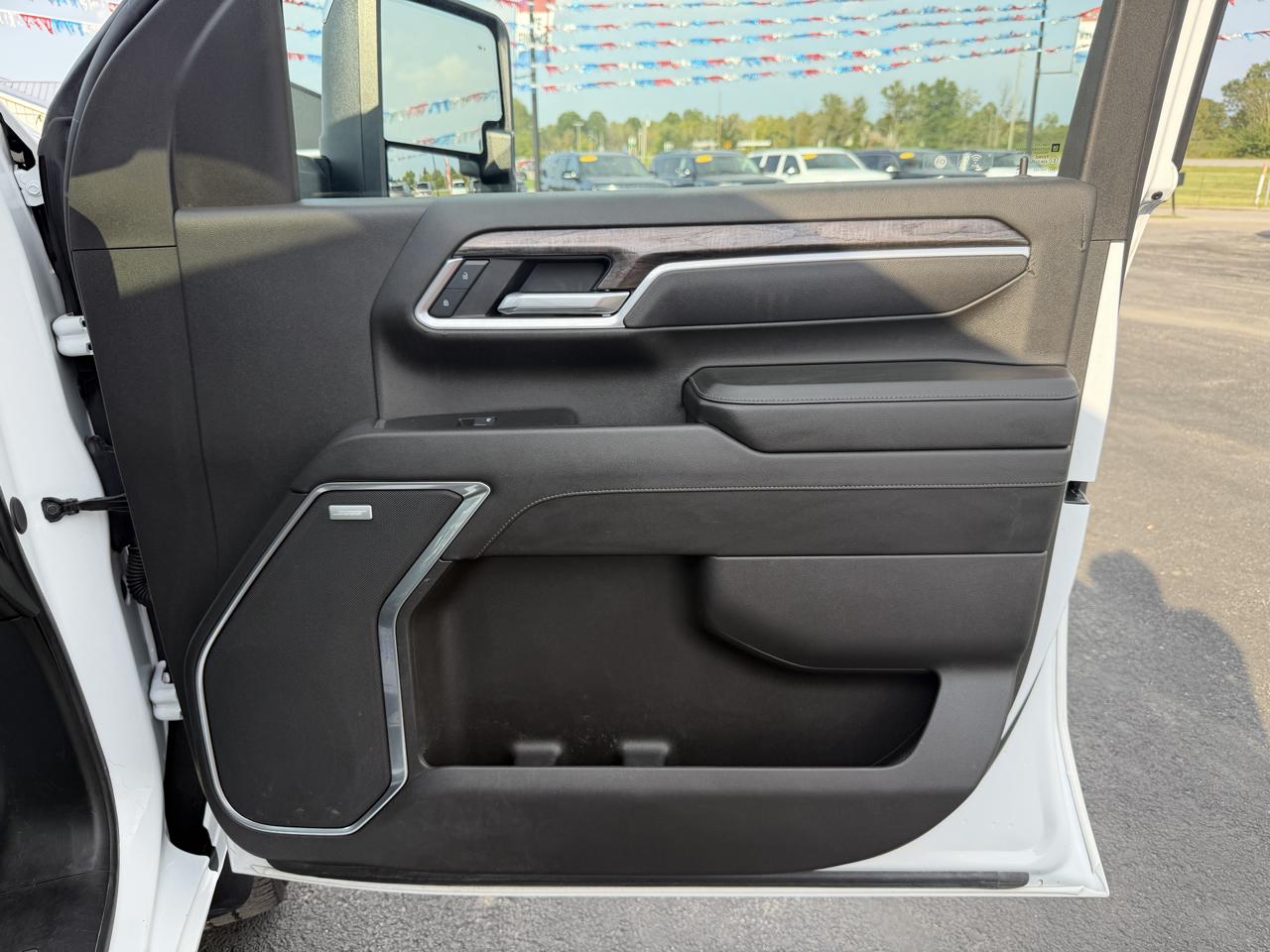 Chevrolet Silverado HD photo 24