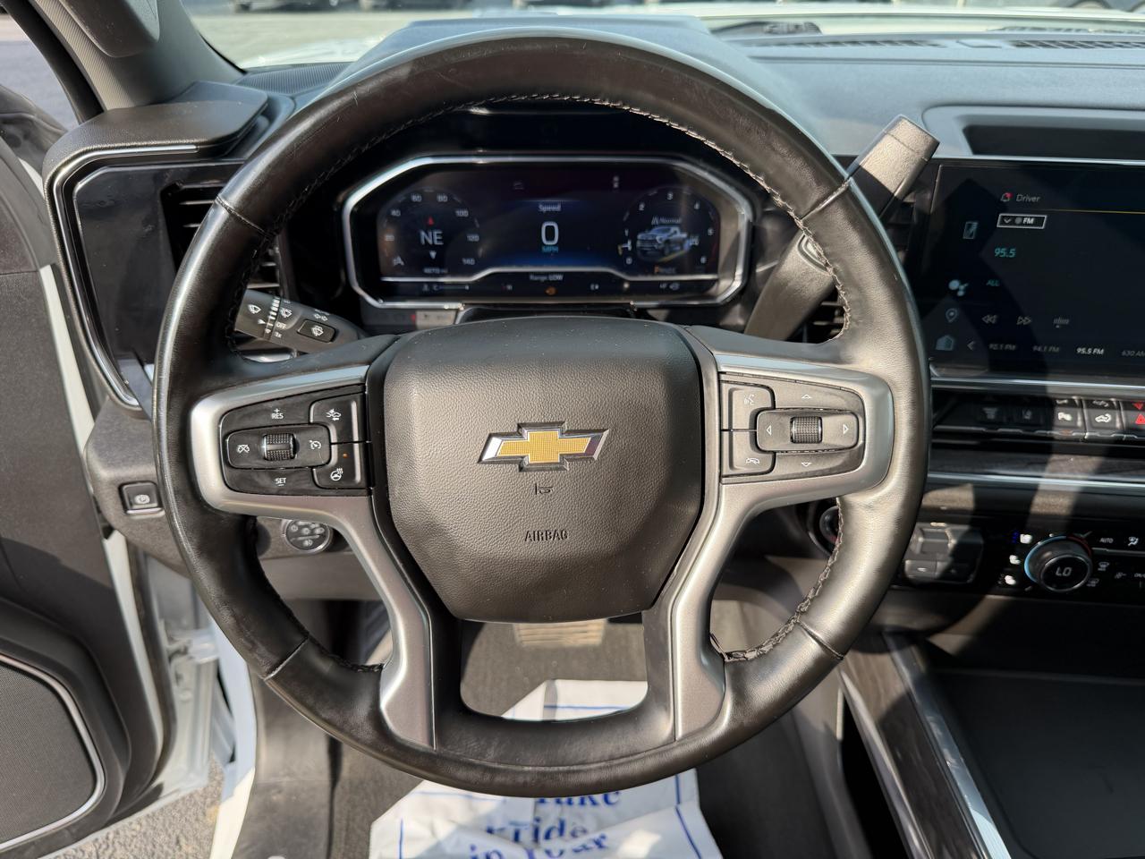 Chevrolet Silverado HD photo 29