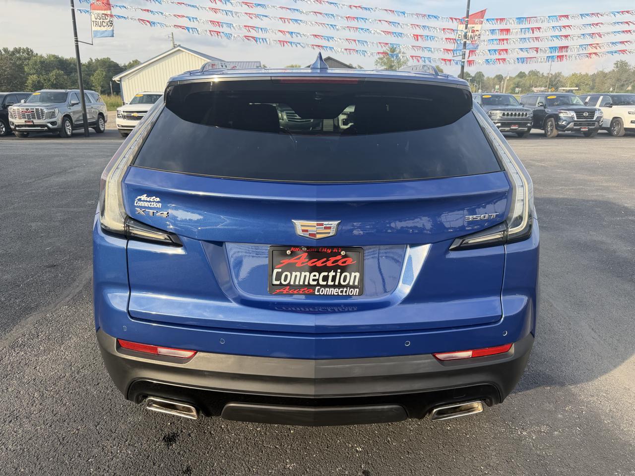 Cadillac XT4 FWD 4dr Sport 2021