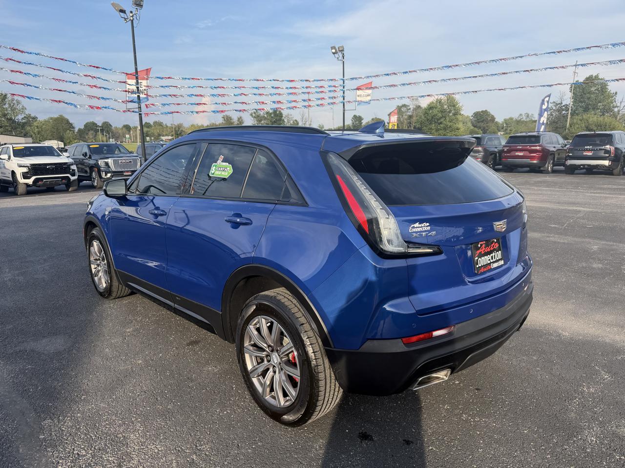 Cadillac XT4 FWD 4dr Sport 2021