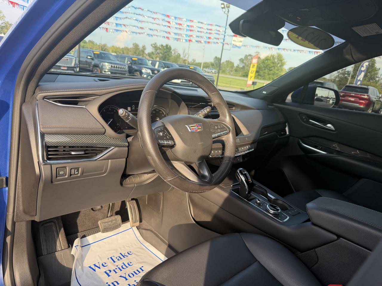 Cadillac XT4 FWD 4dr Sport 2021