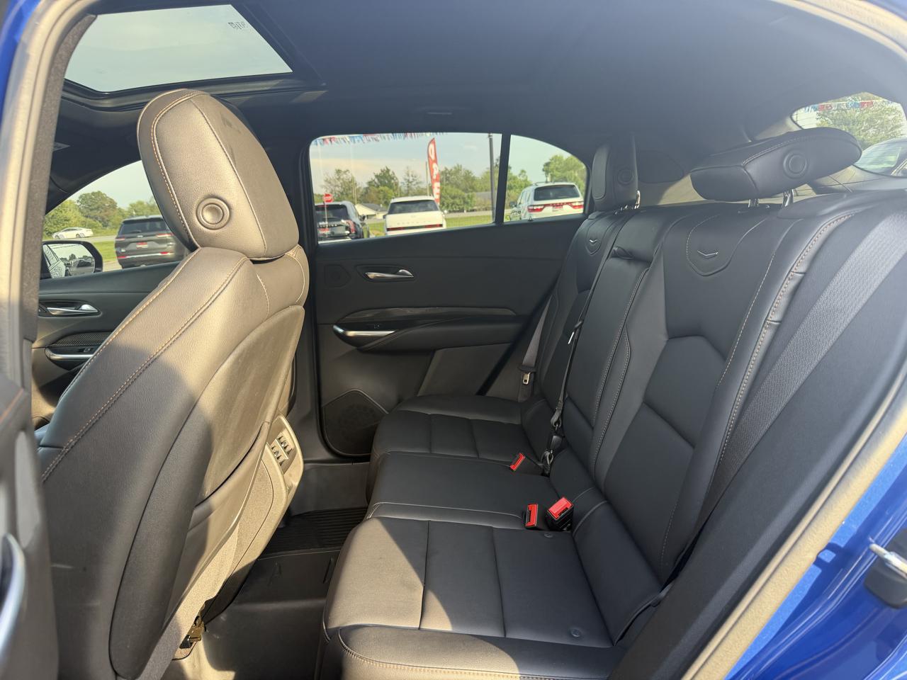 Cadillac XT4 FWD 4dr Sport 2021