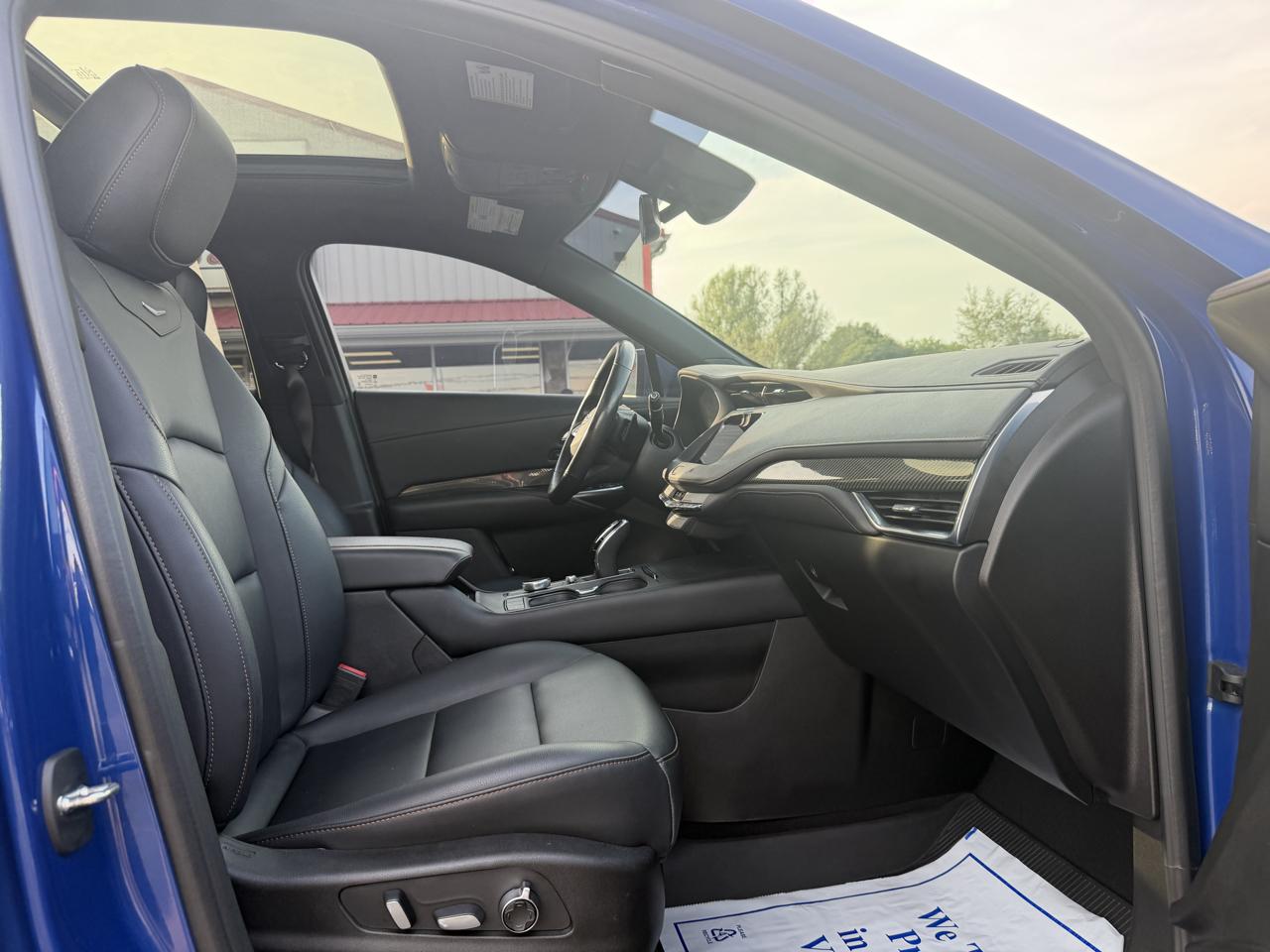 Cadillac XT4 FWD 4dr Sport 2021